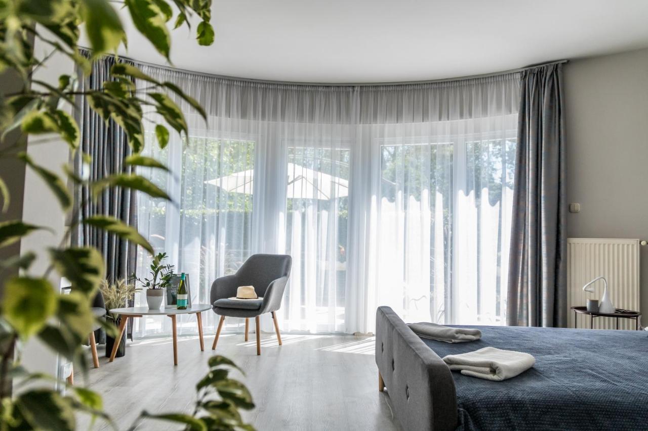 Balatonalmádi Villa 21 Boutique Rooms المظهر الخارجي الصورة