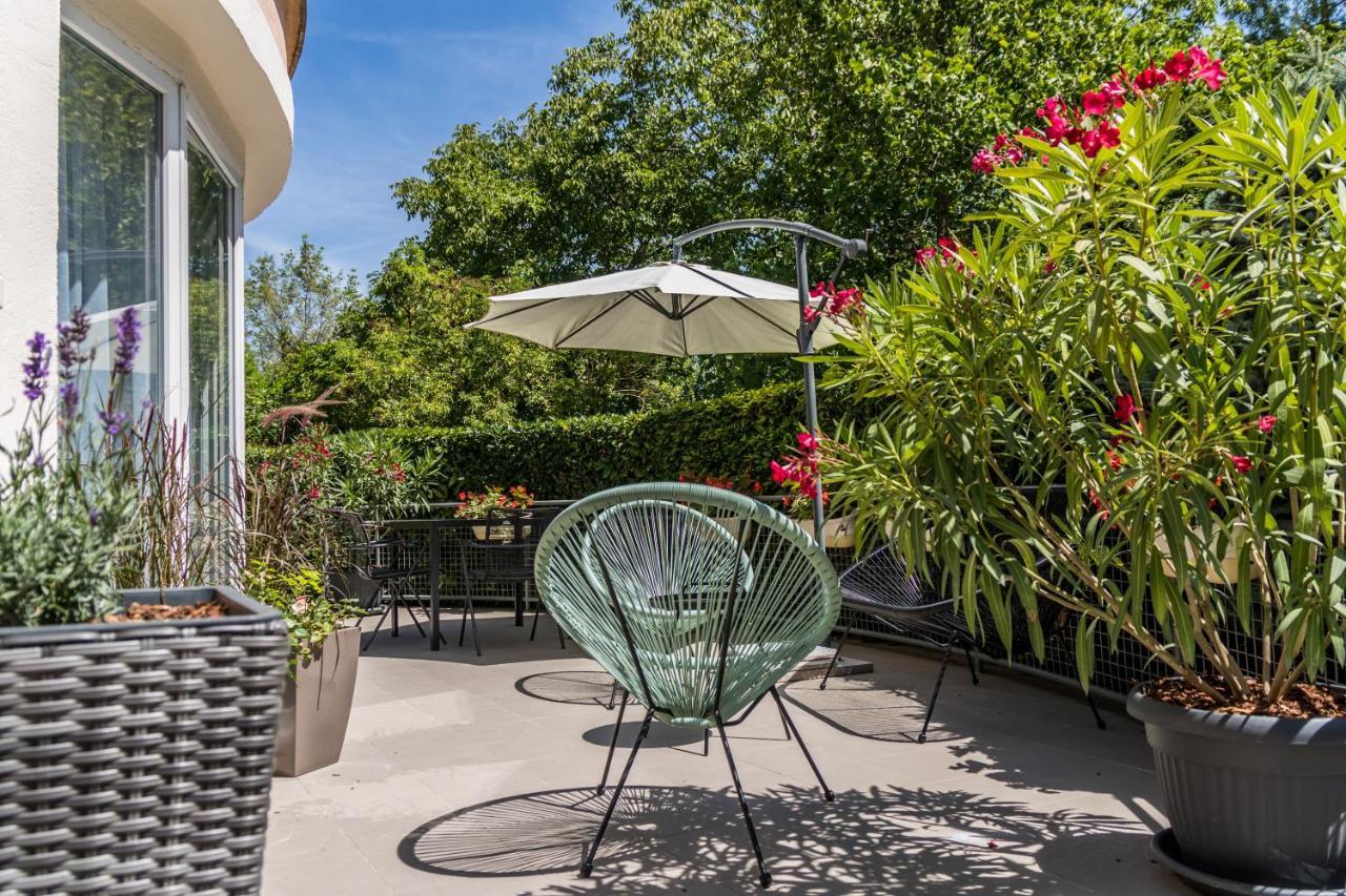 Balatonalmádi Villa 21 Boutique Rooms المظهر الخارجي الصورة