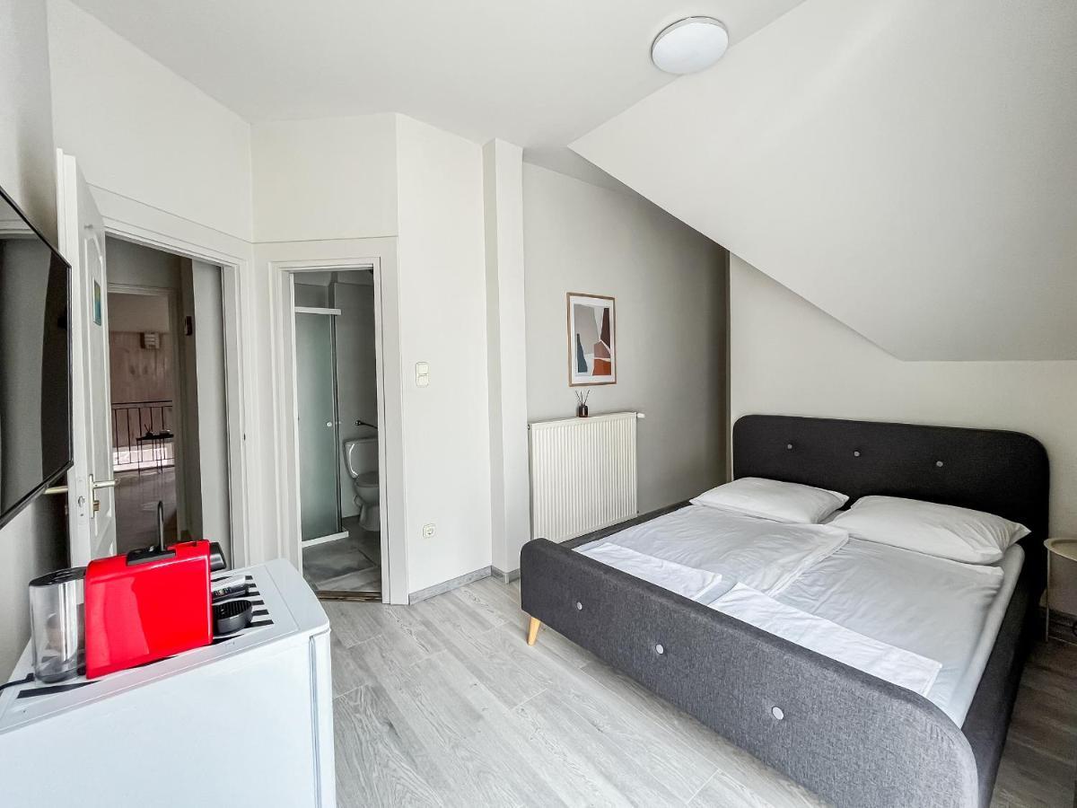 Balatonalmádi Villa 21 Boutique Rooms المظهر الخارجي الصورة