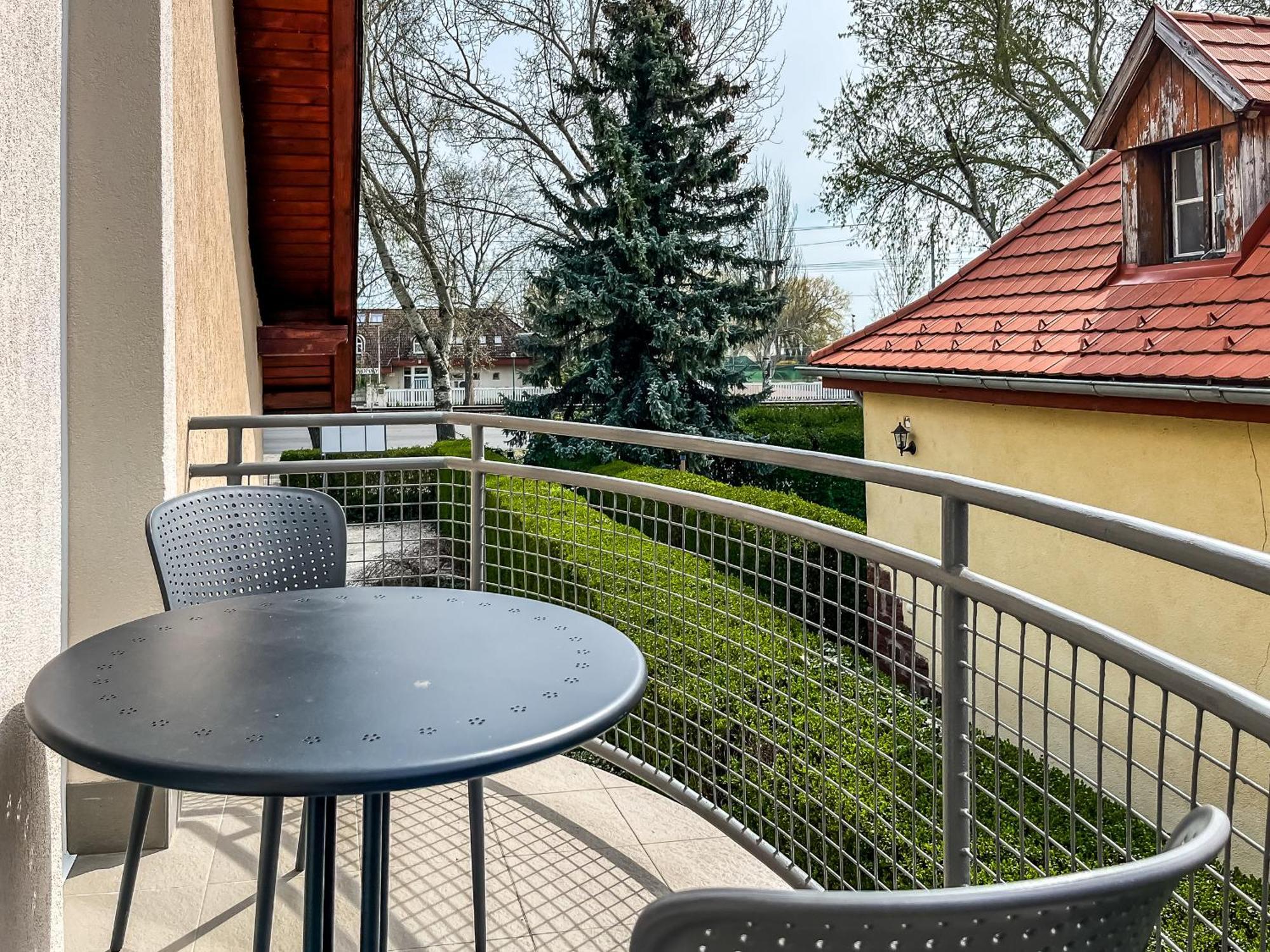 Balatonalmádi Villa 21 Boutique Rooms المظهر الخارجي الصورة