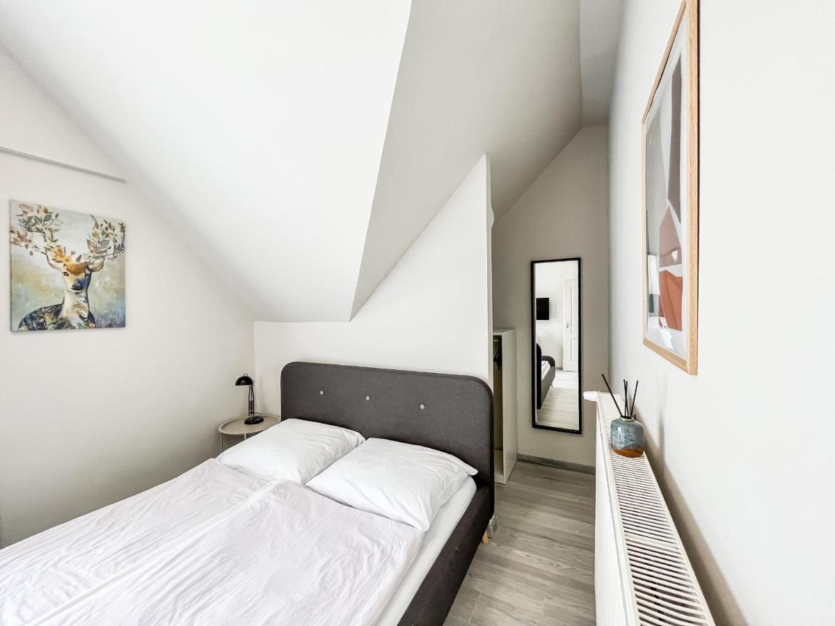 Balatonalmádi Villa 21 Boutique Rooms المظهر الخارجي الصورة