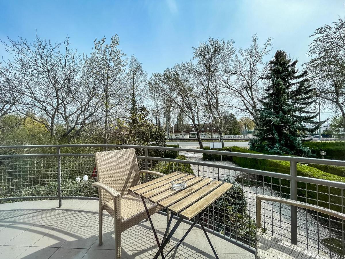 Balatonalmádi Villa 21 Boutique Rooms المظهر الخارجي الصورة
